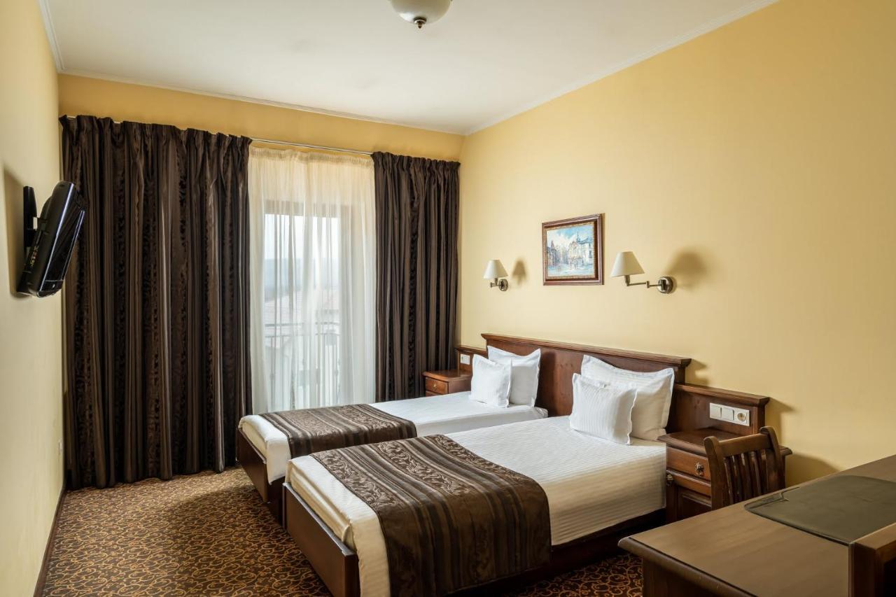 Hotel Leul De Aur Sebes  Exterior photo